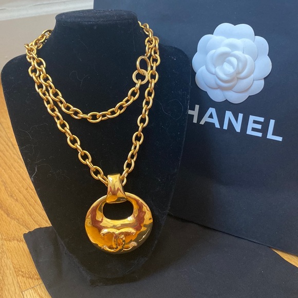 CHANEL vintage necklace - Picture 2 of 10